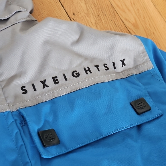 686 jacket - Picture 1 of 13